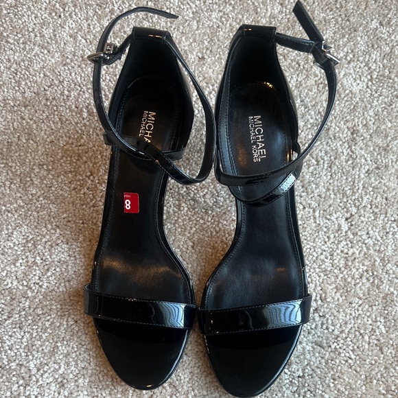 Michael Kors Patent Leather Ankle Strap Heels Black Size 8 Open Toe Stiletto - Picture 8 of 9